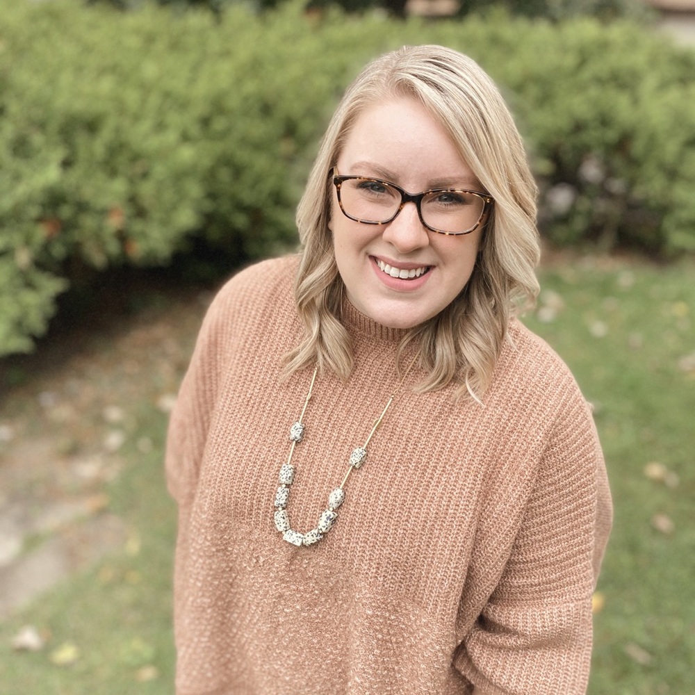 Meet your Posher, Laura
